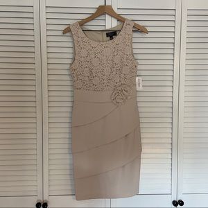 Nude fitted dress with lace - size 6